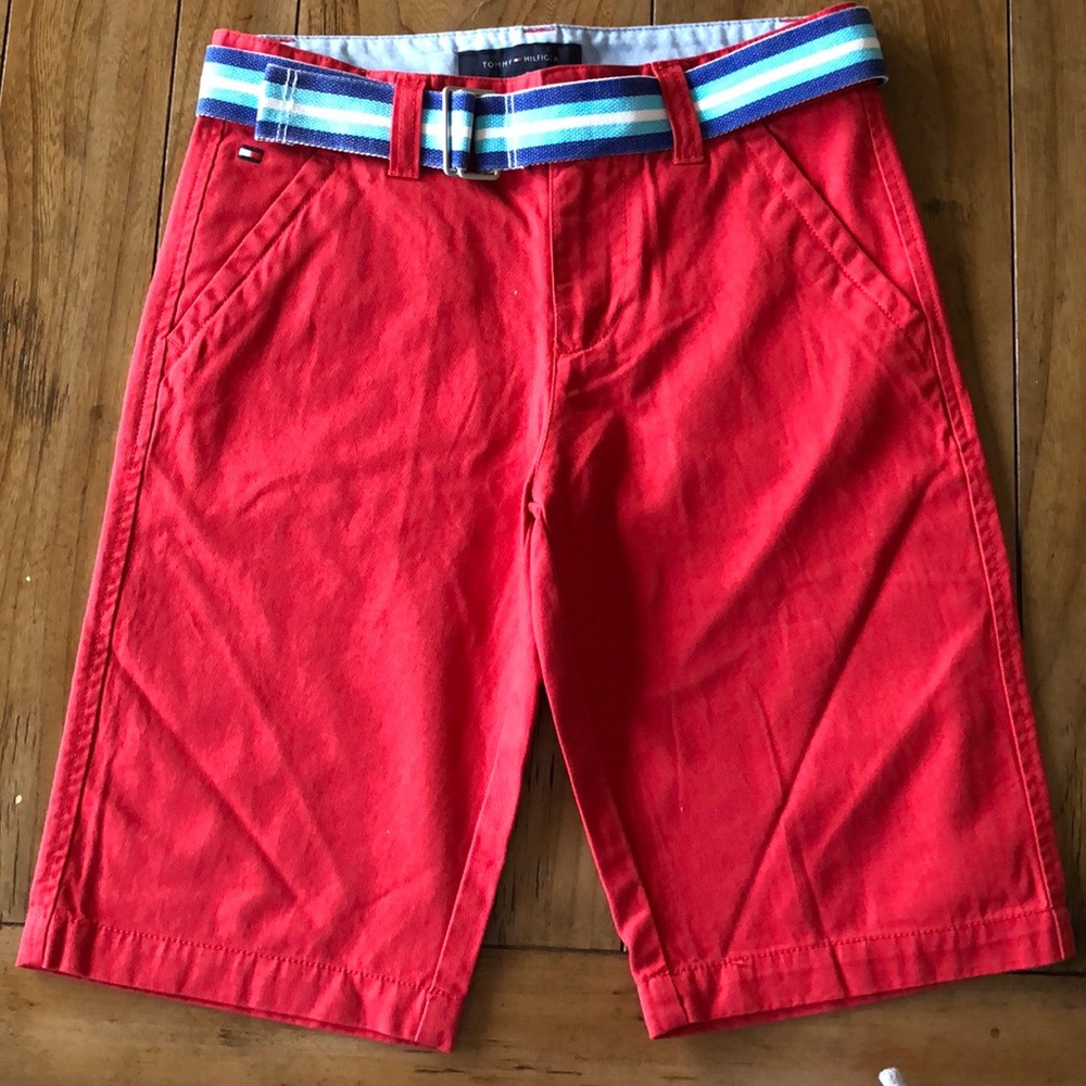NEW w/o Tags! Tommy Hilfiger belted chino shorts